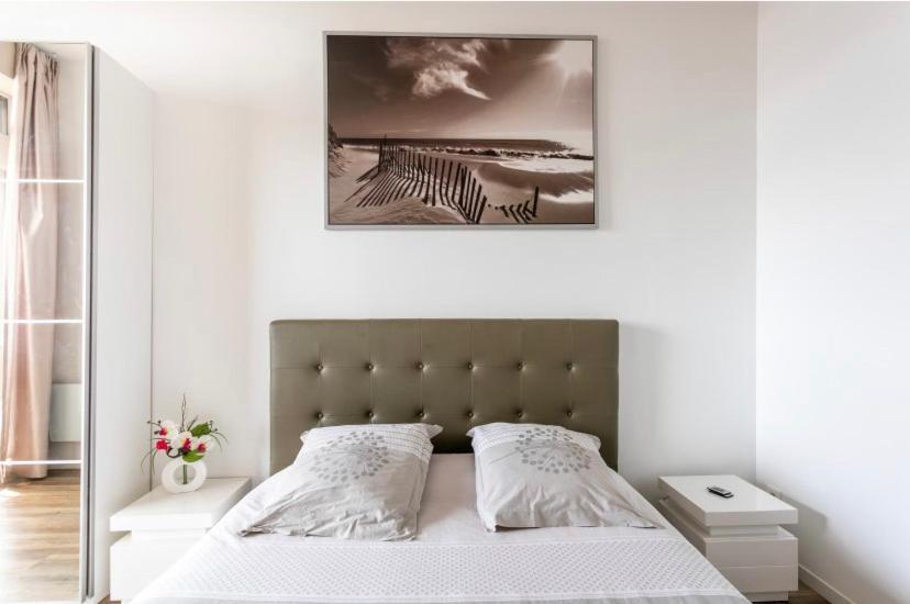 Loft Triangle Comedie, Parking Free มงต์เปอลิเยร์ ภายนอก รูปภาพ